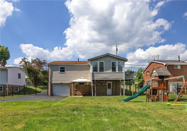 Homes for sale in Penn Twp, PA | 212 Seanor Rd, Penn Twp, PA 15642 | MLS# 1761591