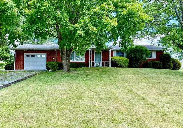 Homes for sale in Derry Twp, PA | 2379 State Route 981, Derry Twp, PA 15670 | MLS# 1761308