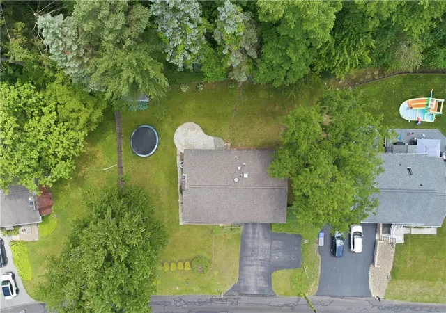 2nd image of 148 Dwellington Dr, Valencia, PA 16059 | MLS# 1761962
