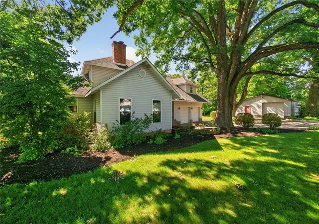 2nd image of 1013 Three Degree Rd, Penn Twp, PA 16002 | MLS# 1760393
