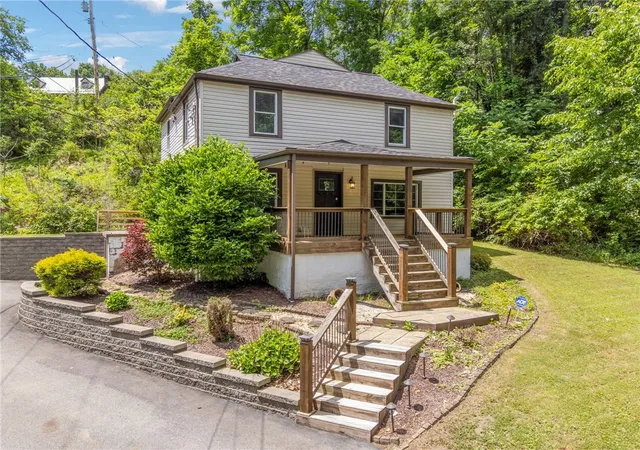 Homes for sale in Plum Boro, PA | 4375 New Texas Rd, Plum Boro, PA 15239 | MLS# 1761273