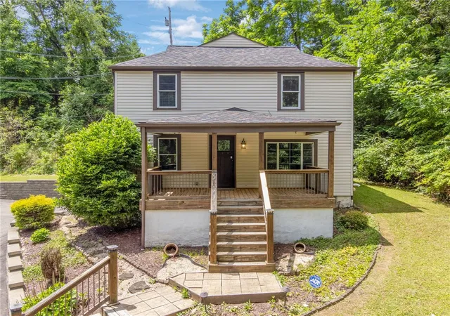 Homes for sale in Plum Boro, PA | 4375 New Texas Rd, Plum Boro, PA 15239 | MLS# 1761273
