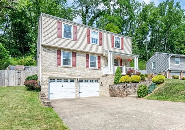 2nd image of 931 Cork Dr, Bethel Park, PA 15102 | MLS# 1761731