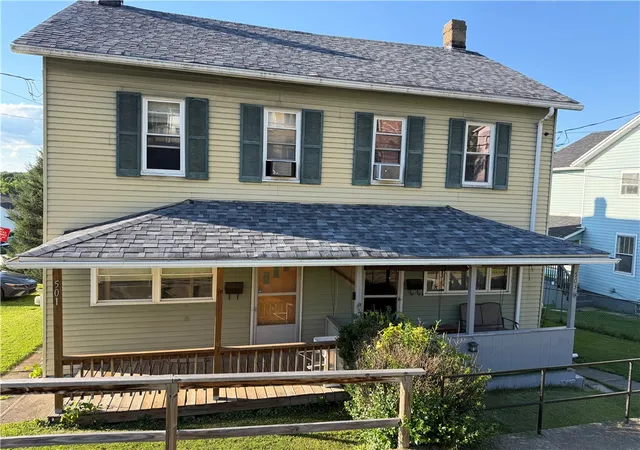 Homes for sale in Sewickley Twp, PA | 501 503 Sewickley Ave, Sewickley Twp, PA 15637 | MLS# 1761802