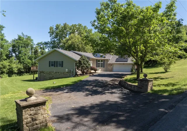 Homes for sale in North Strabane, PA | 147 Lindley Rd, North Strabane, PA 15317 | MLS# 1761120