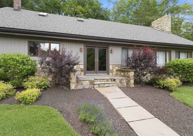 1st image of 129 Chestnut Hill Ln, Seven Springs Resort, PA 15622 | MLS# 1762055