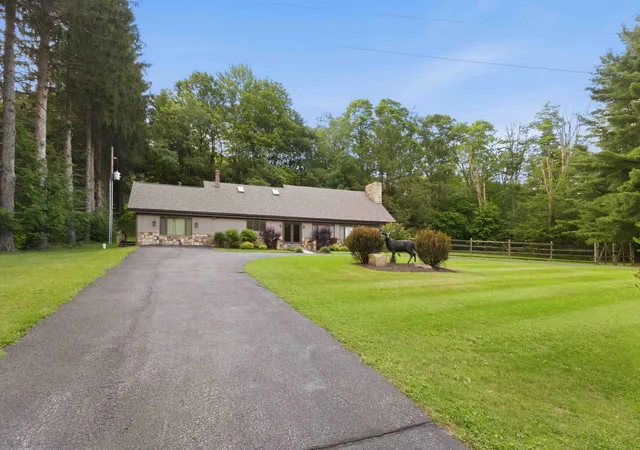 2nd image of 129 Chestnut Hill Ln, Seven Springs Resort, PA 15622 | MLS# 1762055