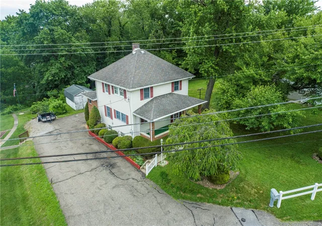 3rd image of 623 Morton Ave, City Of But Se, PA 16001 | MLS# 1762065