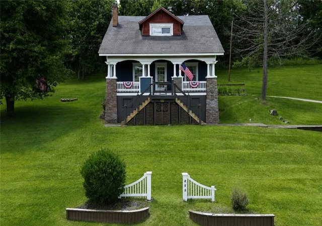 Photo 2 of Single family home for sale at 225 Scott Holw Rd, Burgettstown, PA 15021 | MLS# 1762061 | Listing updated on 2026-07-23