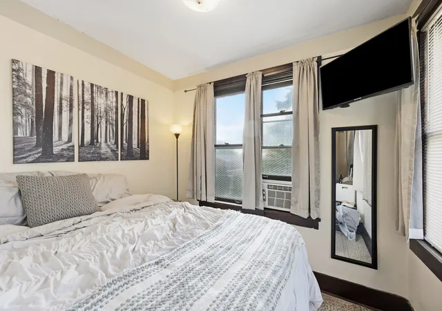 Photo 4 of House for sale at 2966 Espy Ave, Pittsburgh, PA 15216 | MLS# 1762085 | Listing updated on 2026-06-30