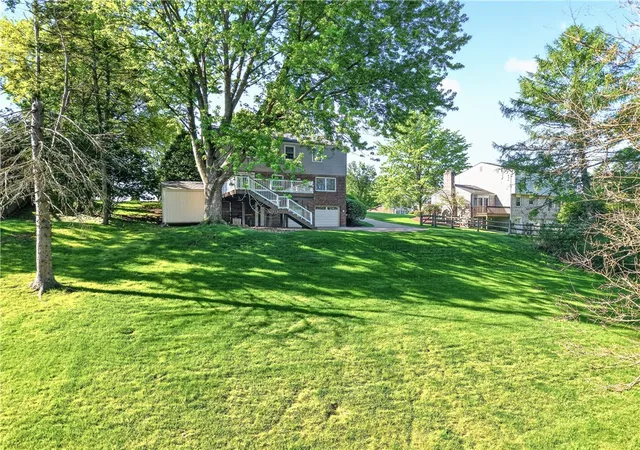 Homes for sale in Franklin Park, PA | 2545 Matterhorn Dr, Franklin Park, PA 15090 | MLS# 1762098