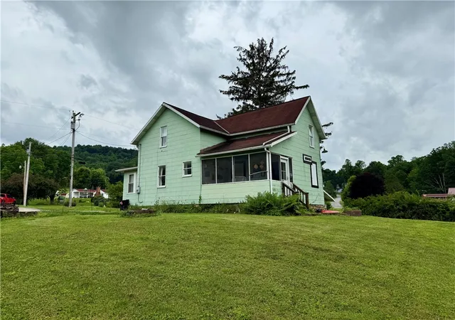 5th image of 114 Stewarton, Springfield Twp, PA 15464 | MLS# 1762099