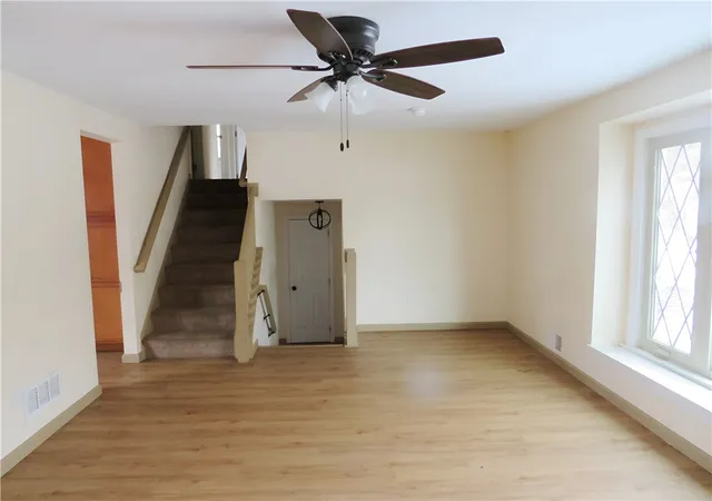 5th image of 171 Cassia Dr, Clairton, PA 15025 | MLS# 1762010