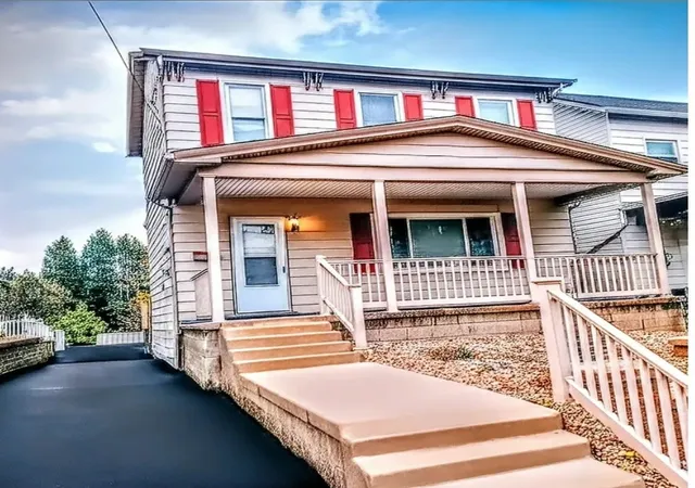 1st image of 311 Sweetbriar St, Mt Washington, PA 15211 | MLS# 1762130