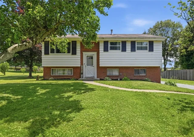 1st image of 158 Westwood Manor, Twp Of But Nw, PA 16001 | MLS# 1762127