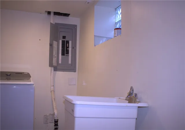 27th image of 230 Broadway Dr, Pittsburgh, PA 15236 | MLS# 1762112
