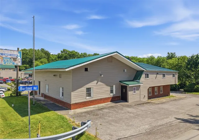Photo 1 of Single family home for sale at 101 Burtner Rd, Butler, PA 16002 | MLS# 1762121 | Listing updated on 2026-07-10