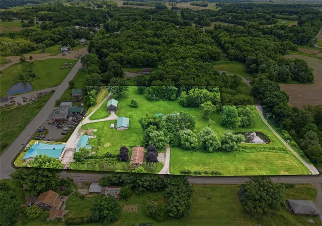 Photo 2 of Single family home for sale at 101 Burtner Rd, Butler, PA 16002 | MLS# 1762121 | Listing updated on 2026-07-10