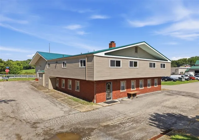 Photo 4 of Single family home for sale at 101 Burtner Rd, Butler, PA 16002 | MLS# 1762121 | Listing updated on 2026-07-10