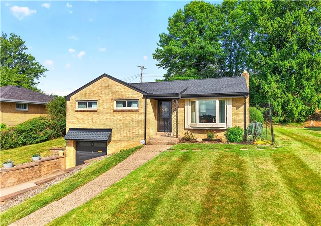 2nd image of 5032 Azalea Dr, Whitehall, PA 15236 | MLS# 1761612