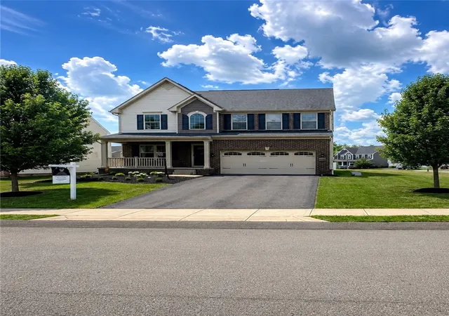 Photo 1 of Single family home for sale at 2932 Pinnacle Dr, Mc Donald, PA 15057 | MLS# 1762068 | Listing updated on 2026-07-22