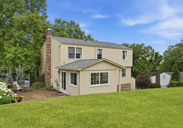 Photo 3 of Single family home for sale at 311 Alamo Dr, Pittsburgh, PA 15241 | MLS# 1762187 | Listing updated on 2026-07-12
