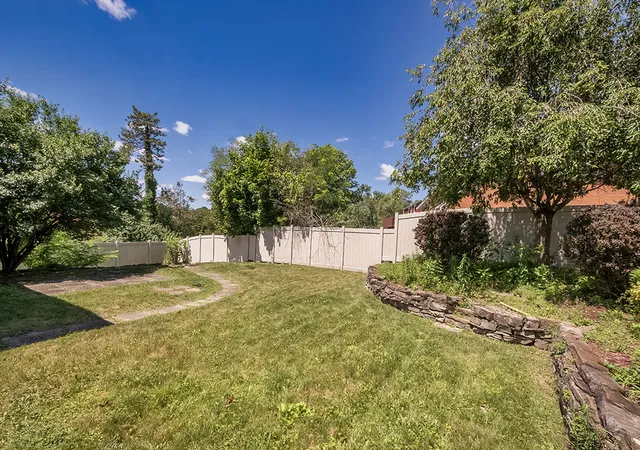 34th image of 1230 Northwestern Dr, Monroeville, PA 15146 | MLS# 1762191