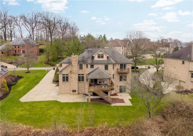 Homes for sale in Collier Twp, PA | 7031 Pinehurst, Collier Twp, PA 15142 | MLS# 1762209