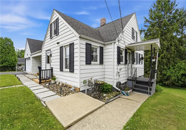4th image of 105 Summit Avenue, Midland, PA 15059 | MLS# 1762177