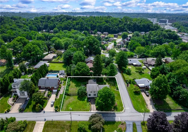 Photo 3 of Sale Pending at 221 Sunset Dr, Pittsburgh, PA 15235 | MLS# 1762220 | Listing updated on 2026-10-06