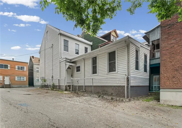 Homes for sale in Troy Hill, PA | 1150 Goettman Street, Troy Hill, PA 15212 | MLS# 1762181