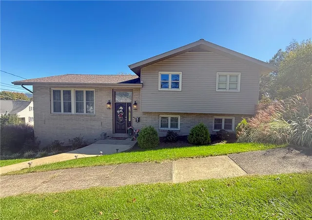 Photo 1 of Single family home for sale at 100 Nassau St, Uniontown, PA 15401 | MLS# 1762134 | Listing updated on 2026-10-06