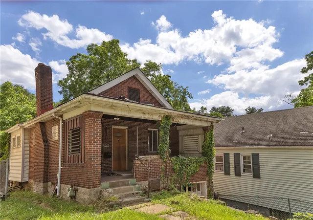 Homes for sale in Wilkinsburg, PA | 1541 Marie St, Wilkinsburg, PA 15221 | MLS# 1761809