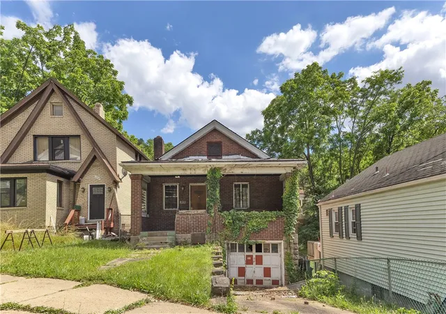 Homes for sale in Wilkinsburg, PA | 1541 Marie St, Wilkinsburg, PA 15221 | MLS# 1761809