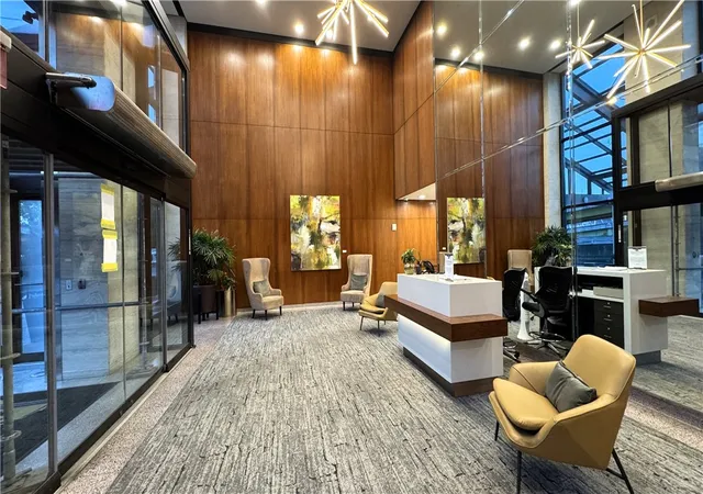 Photo 4 of Condo for sale at 320 Fort Duquesne Blvd #19D, Downtown Pgh, PA 15222 | MLS# 1761627 | Listing updated on 2026-08-01