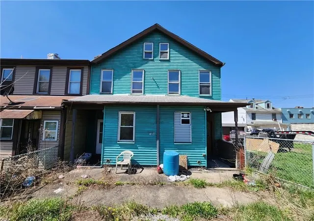 Homes for sale in Glassport, PA | 724 Hemlock Aly, Glassport, PA 15045 | MLS# 1761223