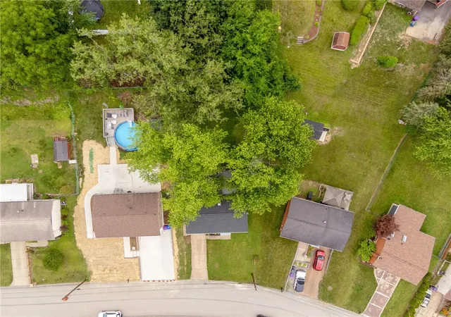 Photo 3 of Single family home for sale at 536 Vale Dr, Pittsburgh, PA 15239 | MLS# 1762311 | Listing updated on 2026-07-03