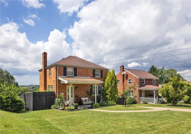 Homes for sale in Munhall, PA | 4470 Woodhill Dr, Munhall, PA 15120 | MLS# 1762312