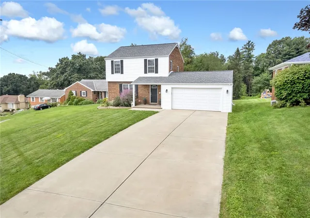 Homes for sale in Hopewell Twp, PA | 2104 Forge Dr, Hopewell Twp, PA 15001 | MLS# 1762325