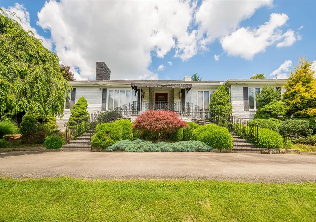 4th image of 795 E Beau Street, South Strabane, PA 15301 | MLS# 1761970