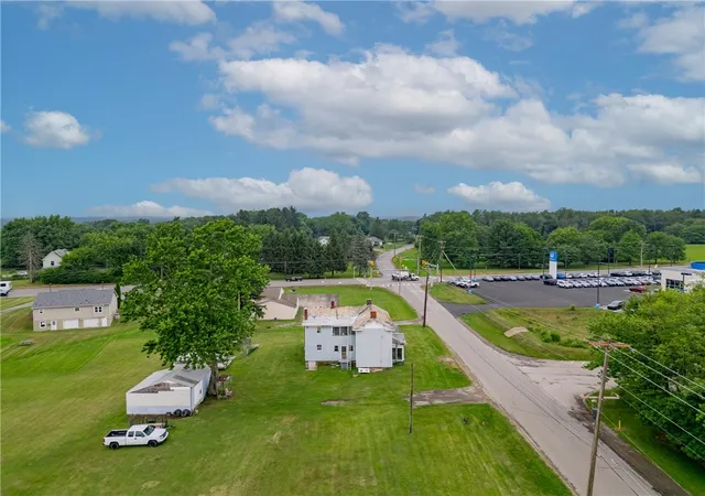 3rd image of 110 Kriess Rd, Butler, PA 16001 | MLS# 1762005