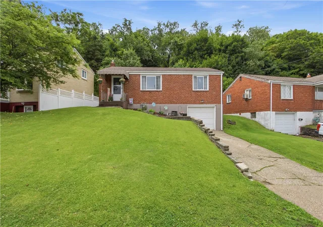 Photo 3 of Single family home for sale at 3330 Orchard Dr, Liberty Boro, PA 15133 | MLS# 1762332 | Listing updated on 2026-09-01