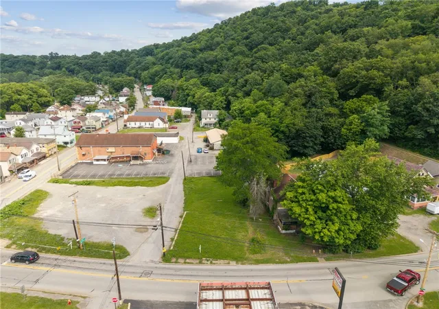 Homes for sale in Parks Twp, PA | 1025 1st St, Parks Twp, PA 15690 | MLS# 1762378