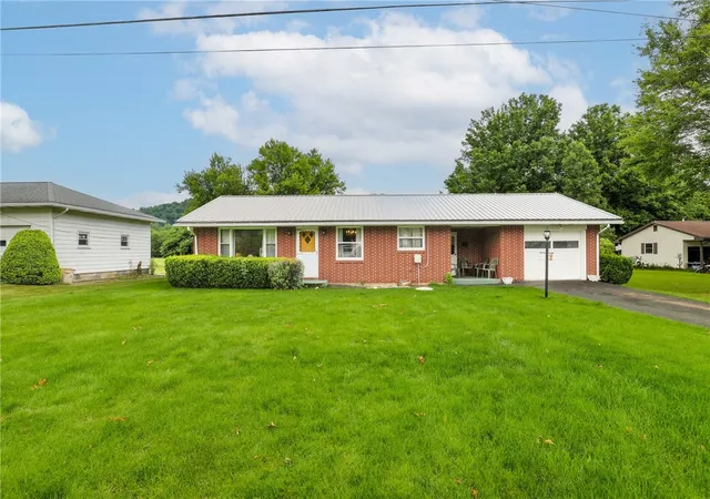 Photo 1 of Sale Pending at 843 William St, Confluence Boro, PA 15424 | MLS# 1762361 | Listing updated on 2026-08-31