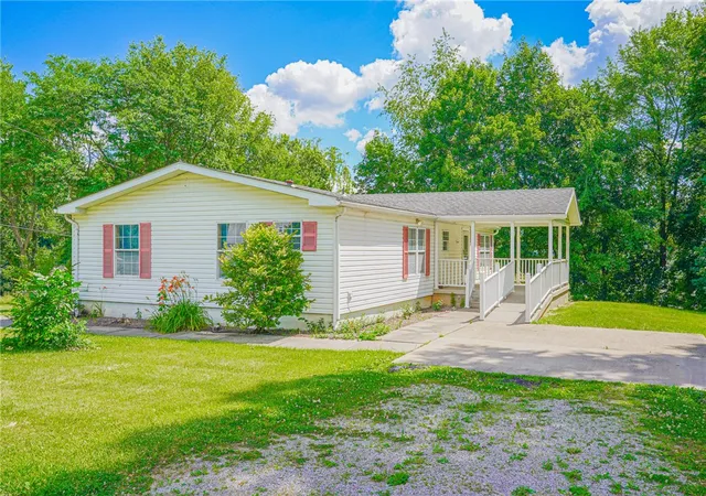 Homes for sale in White Twp, PA | 1107 23rd Street, White Twp, PA 15010 | MLS# 1762359