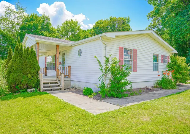 4th image of 1107 23Rd Street, Beaver Falls, PA 15010 | MLS# 1762359