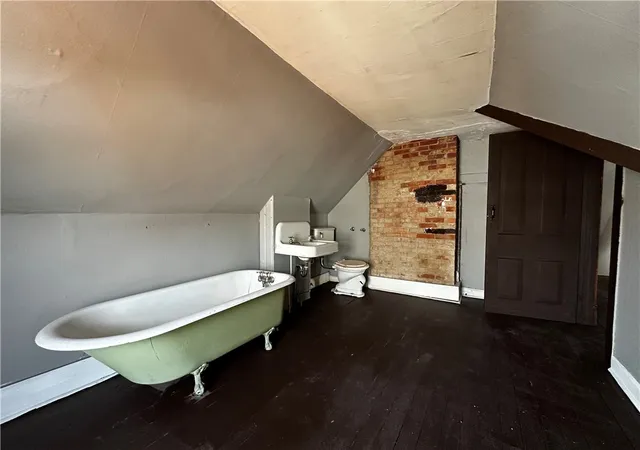 Photo 28 of Multi family home for sale at 604 Centennial St, New Castle, PA 16101 | MLS# 1762364 | Listing updated on 2026-07-18
