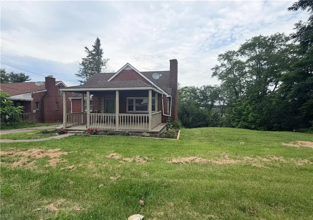 3rd image of 1166 N Main St, South Strabane, PA 15301 | MLS# 1762381