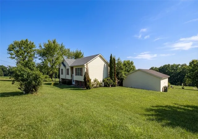 Photo 3 of Single family home for sale at 198 Eagle Ml Rd, Butler, PA 16001 | MLS# 1762363 | Listing updated on 2026-06-29