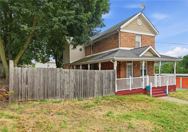 Photo 3 of Single family home for sale at 208 37th Street Ext, Beaver Falls, PA 15010 | MLS# 1762433 | Listing updated on 2026-06-29